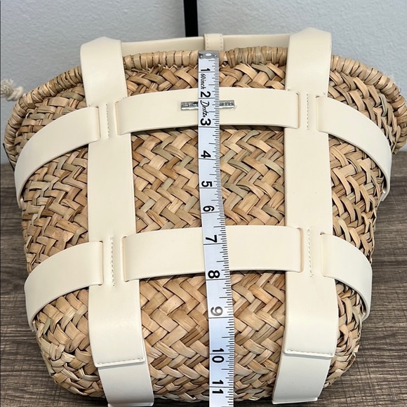 COPY - ✨House of Harlow 1960 Cream and Tan Tote Bag with Chevron Design - Picture 12 of 12